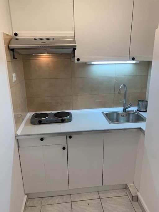 Athens Apartments For Rent Zewnętrze zdjęcie